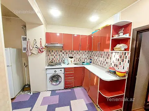 Satılır 1 otaqlı köhnə tikili 36 m²