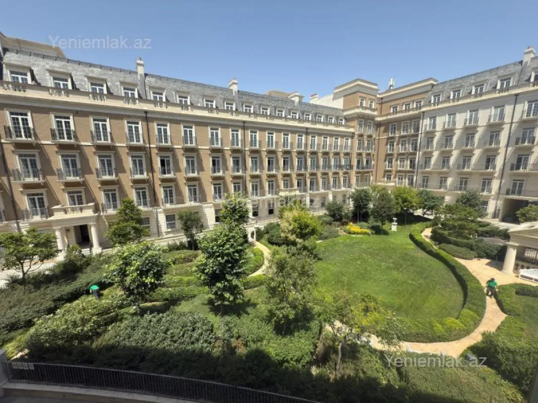 Satılır 3 otaqlı yeni tikili 120 m²