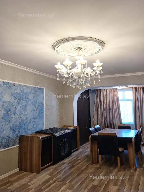 Satılır 2 otaqlı köhnə tikili 55 m²