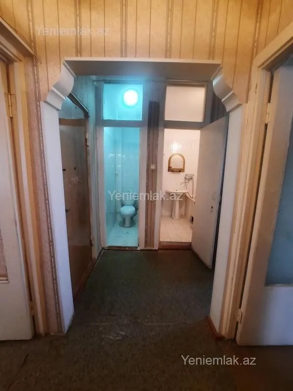 Satılır 2 otaqlı köhnə tikili 60 m²