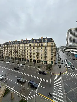 Satılır 4 otaqlı yeni tikili 161 m²