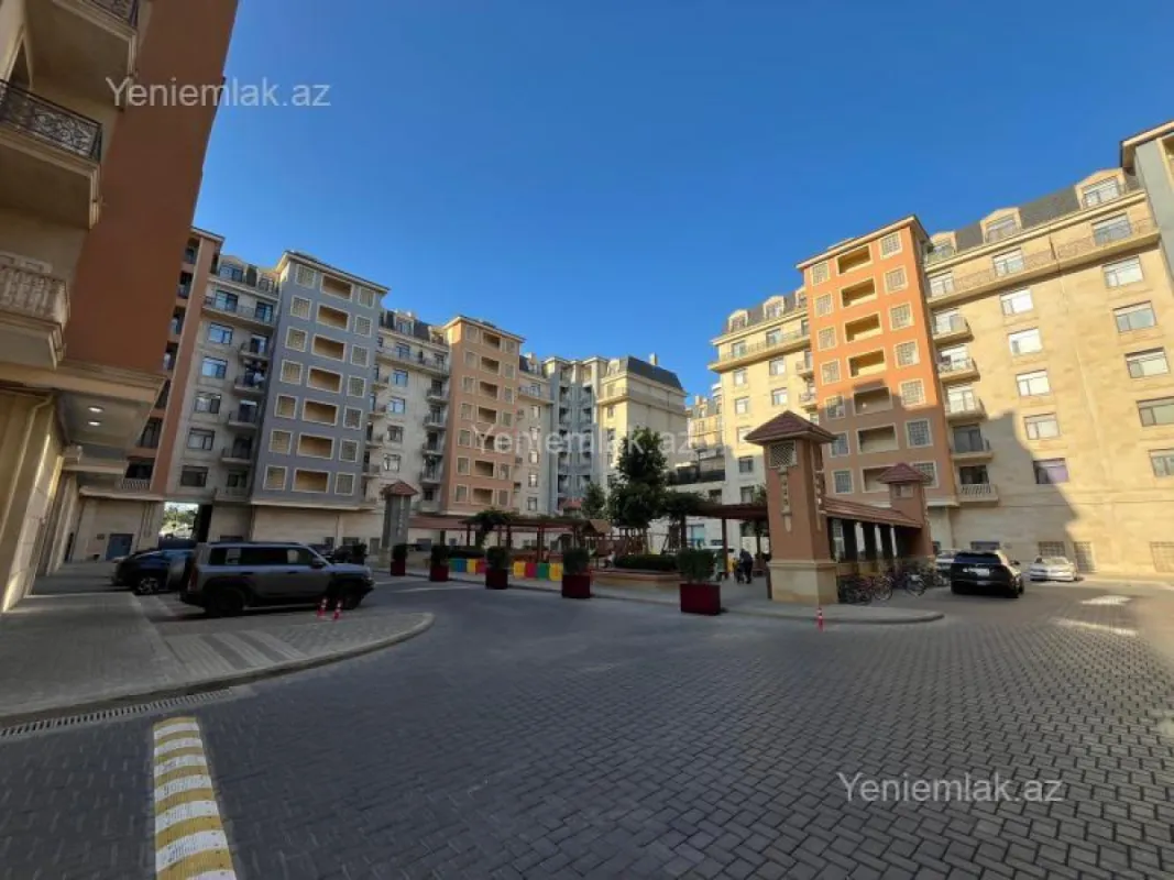 Satılır 4 otaqlı yeni tikili 161 m²