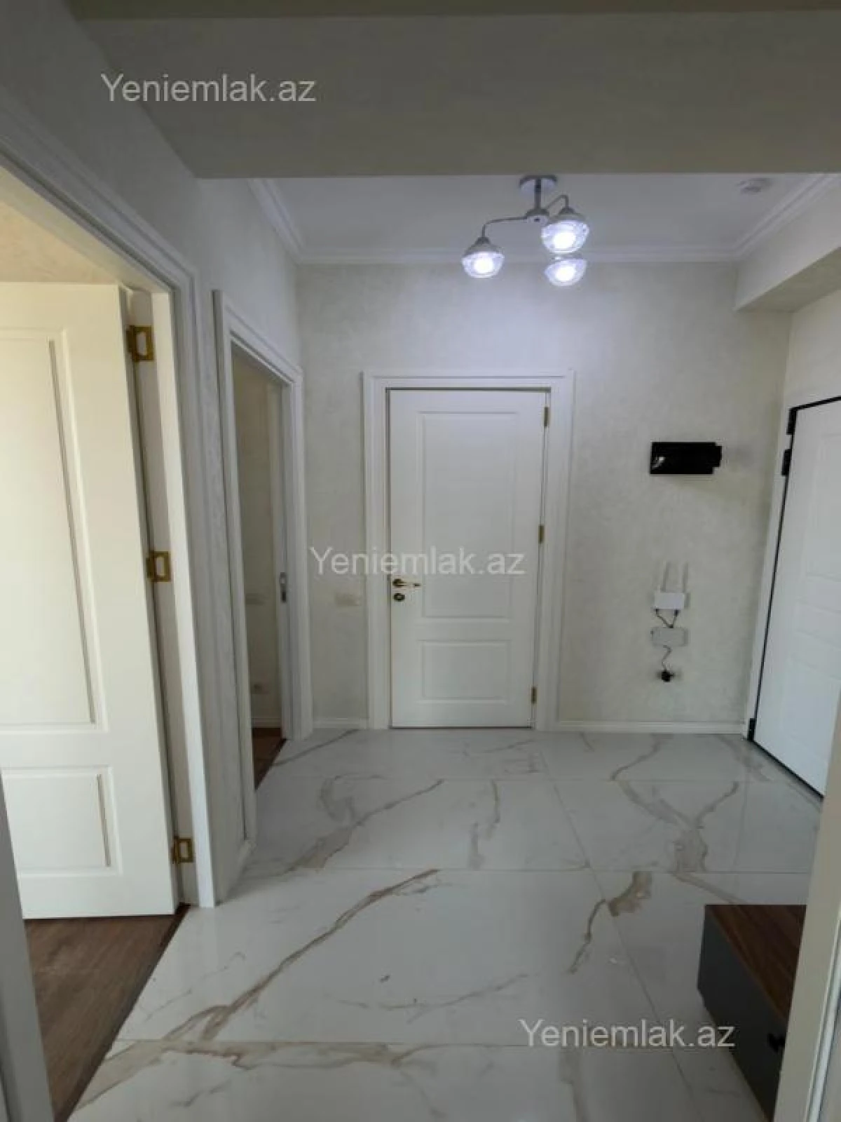 Satılır 3 otaqlı yeni tikili 50 m²