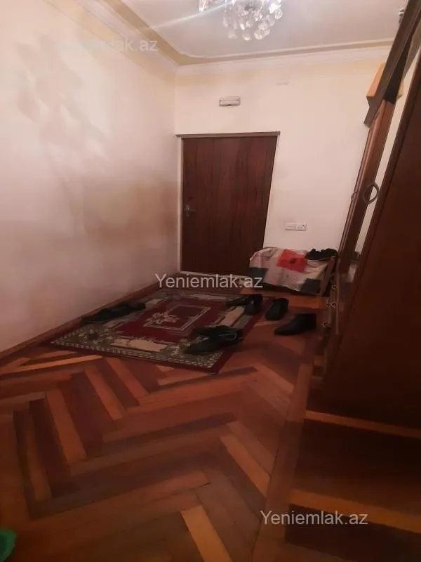 Satılır 3 otaqlı köhnə tikili 85 m²