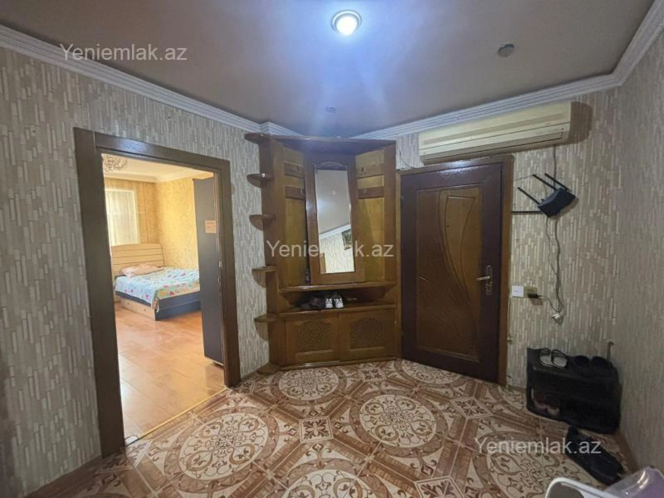 Satılır 4 otaqlı köhnə tikili 80 m²