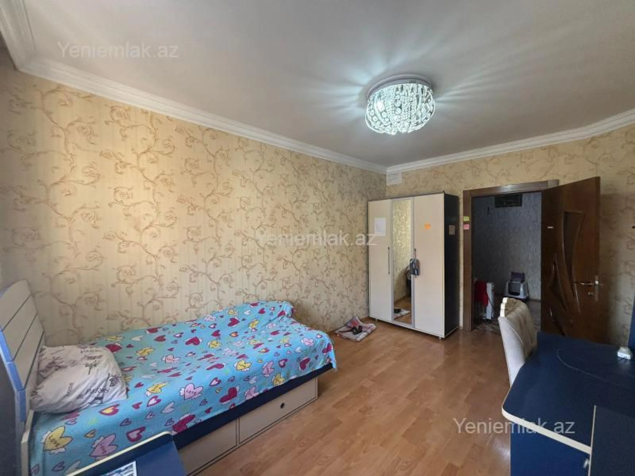 Satılır 4 otaqlı köhnə tikili 80 m²