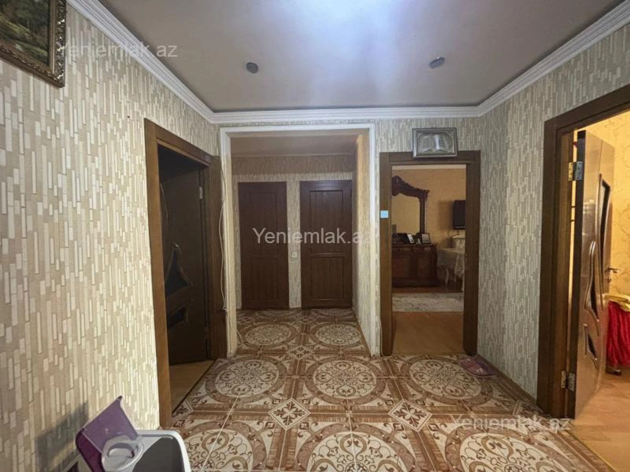 Satılır 4 otaqlı köhnə tikili 80 m²