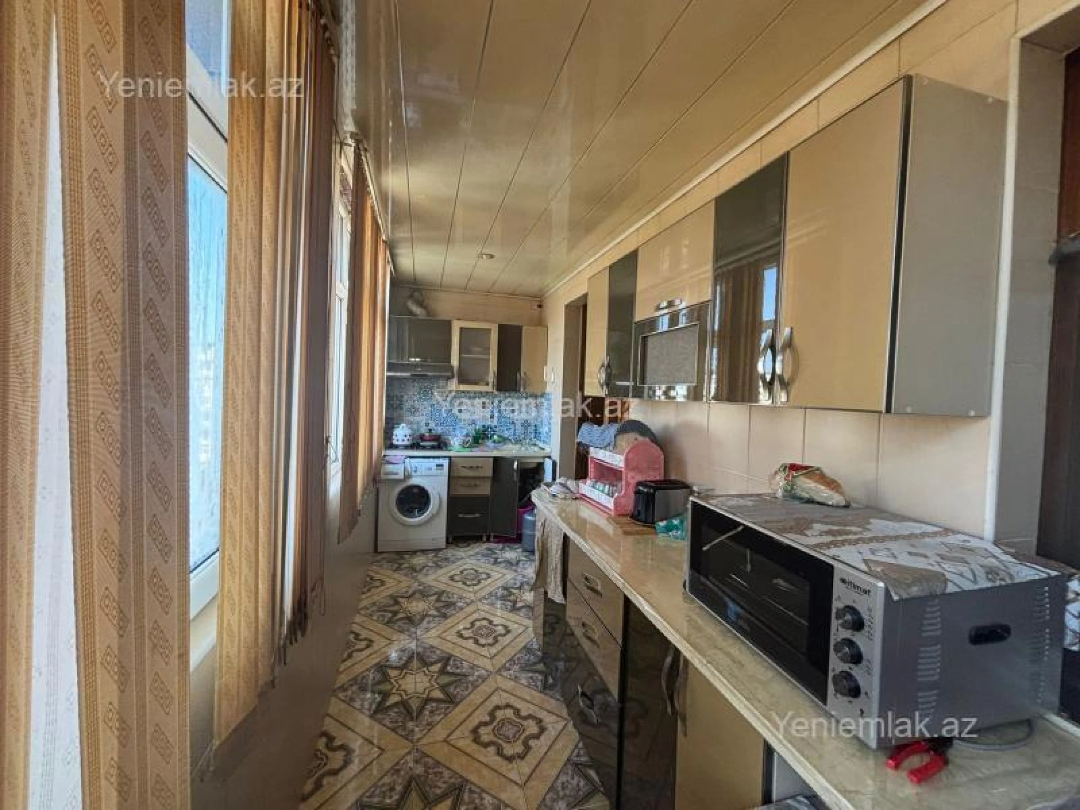 Satılır 4 otaqlı köhnə tikili 80 m²