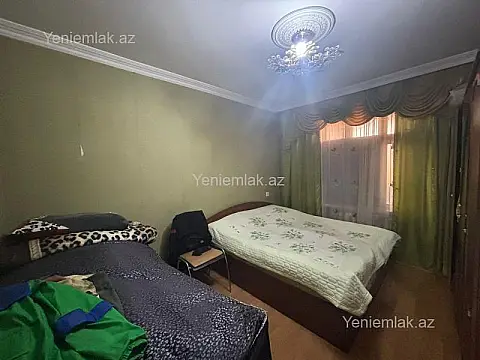 Satılır 4 otaqlı köhnə tikili 80 m²