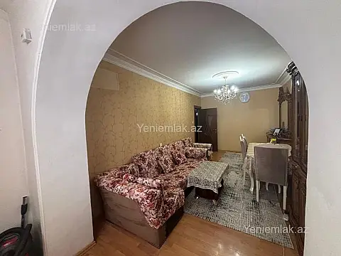 Satılır 4 otaqlı köhnə tikili 80 m²