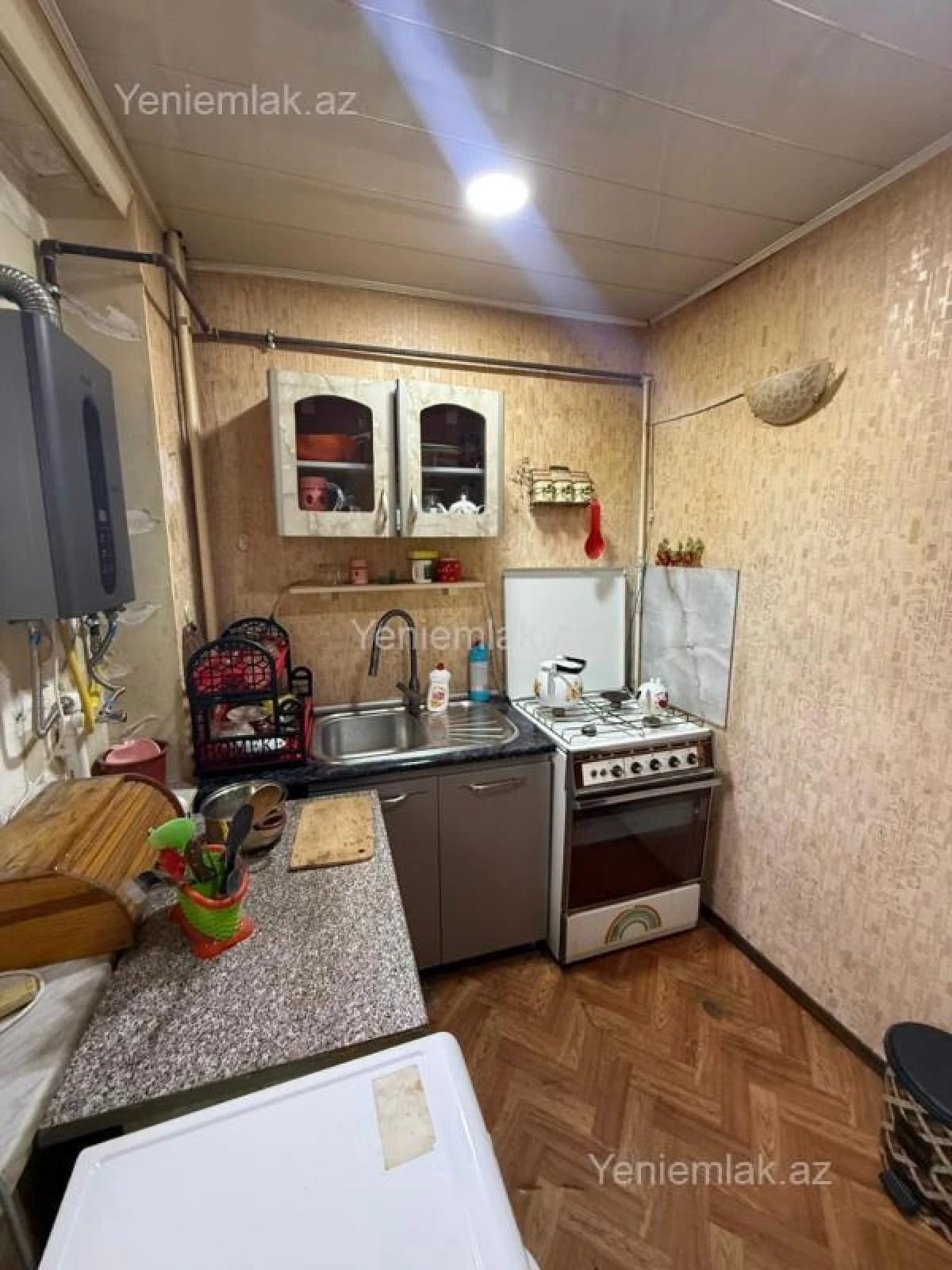 Satılır 1 otaqlı köhnə tikili 37 m²