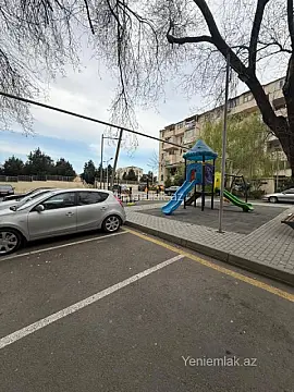 Satılır 1 otaqlı köhnə tikili 37 m²