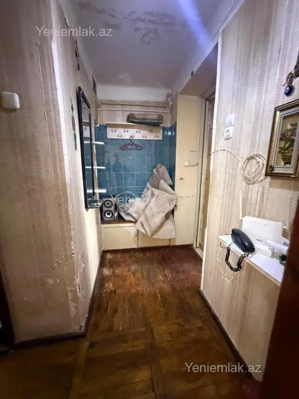 Satılır 1 otaqlı köhnə tikili 37 m²