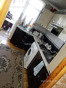 Satılır 3 otaqlı köhnə tikili 75 m²