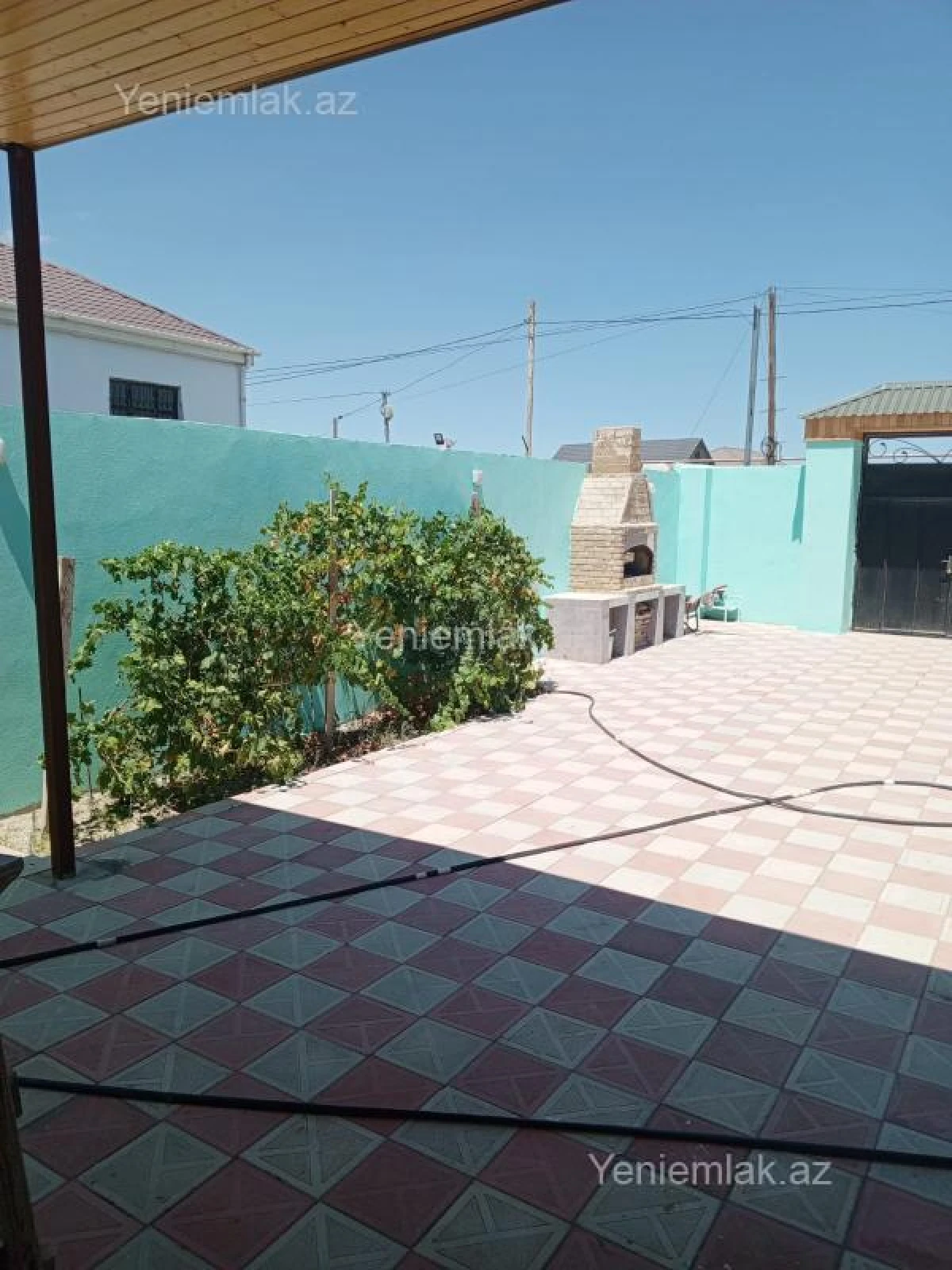 Satılır 3 otaqlı həyət evi 100 m²