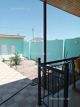 Satılır 3 otaqlı həyət evi 100 m²