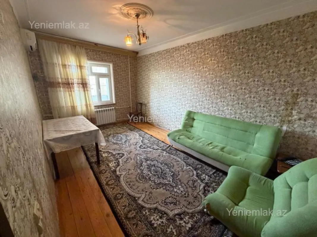 Satılır 3 otaqlı köhnə tikili 75 m²