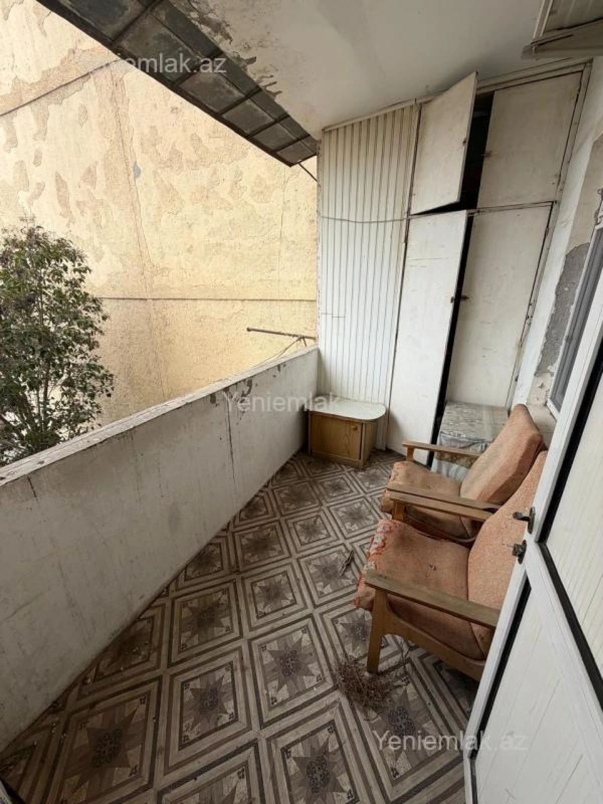 Satılır 3 otaqlı köhnə tikili 75 m²