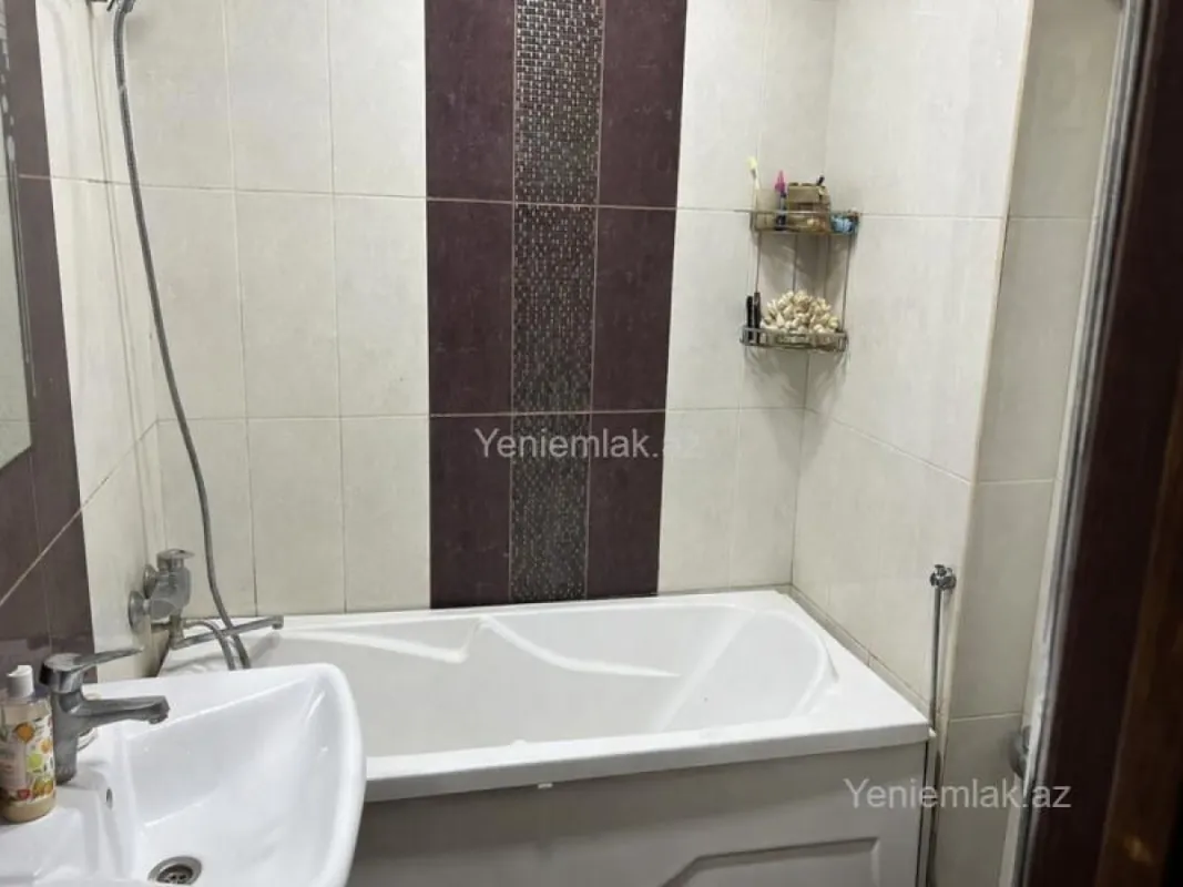 Satılır 3 otaqlı yeni tikili 85 m²