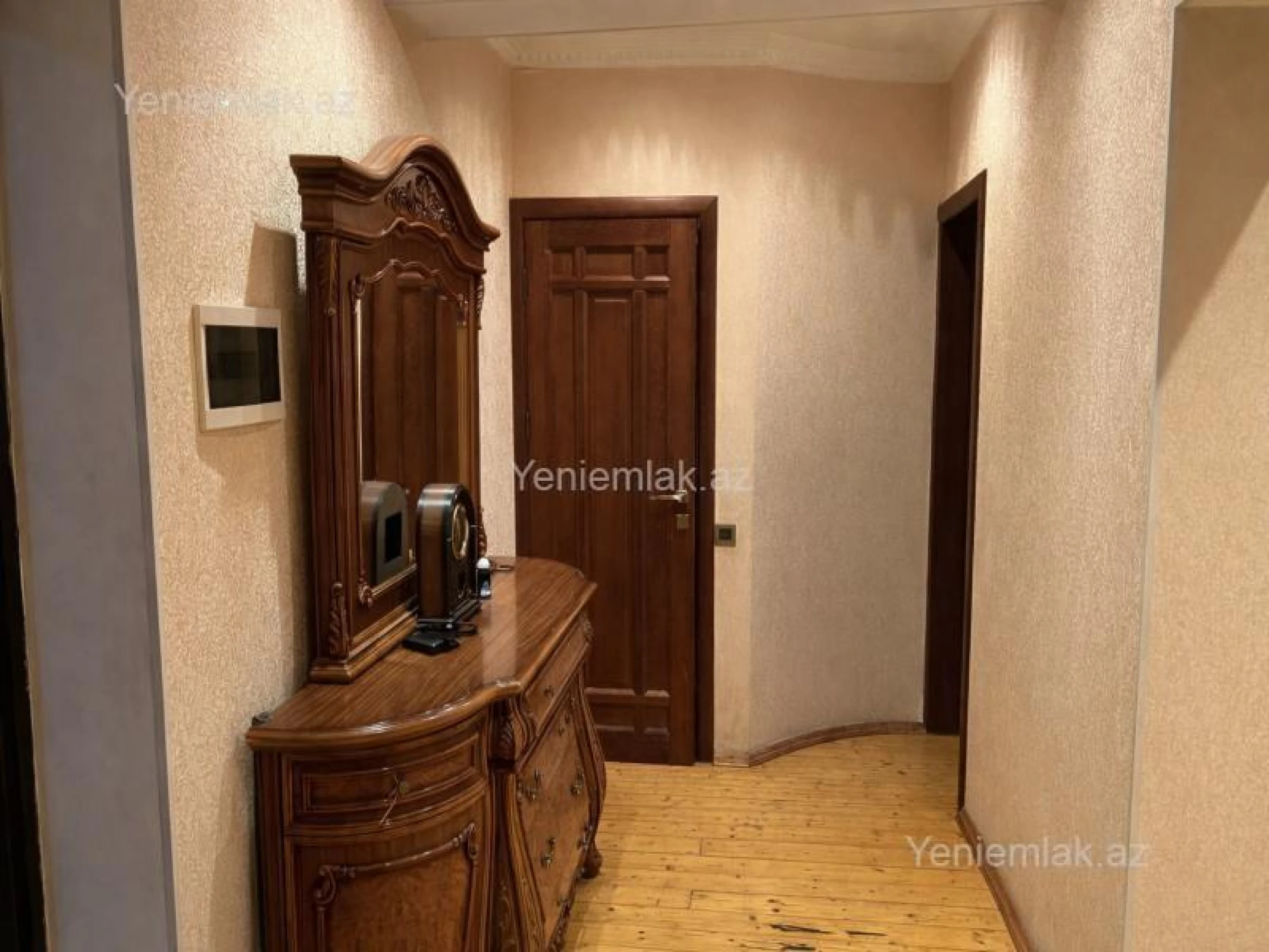 Satılır 3 otaqlı yeni tikili 85 m²