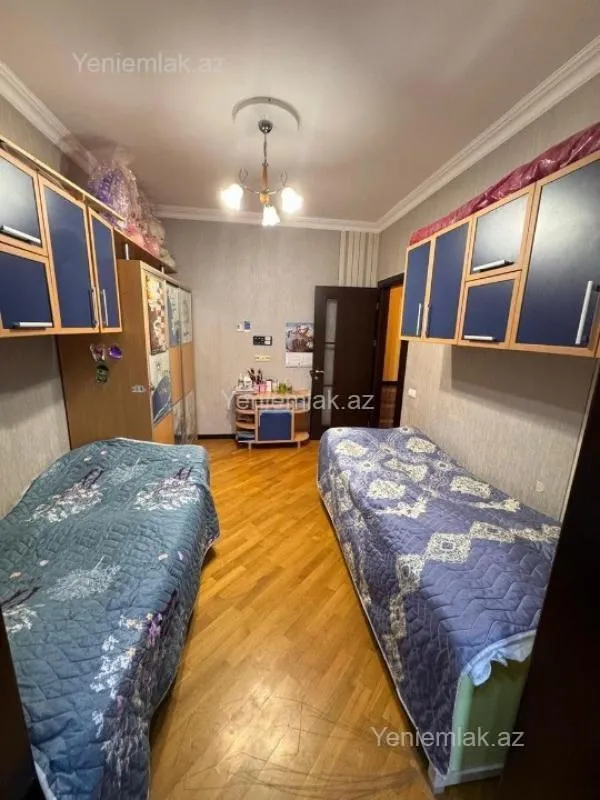 Satılır 3 otaqlı yeni tikili 120 m²