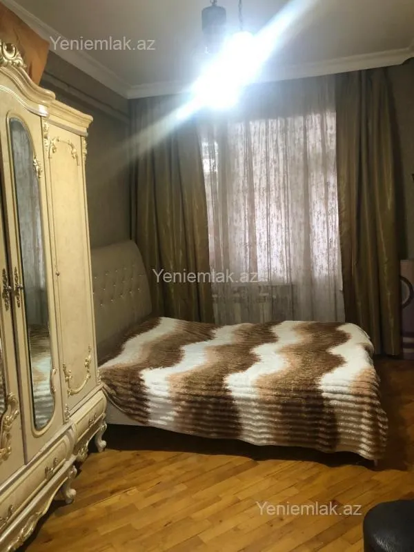 Satılır 3 otaqlı yeni tikili 70 m²