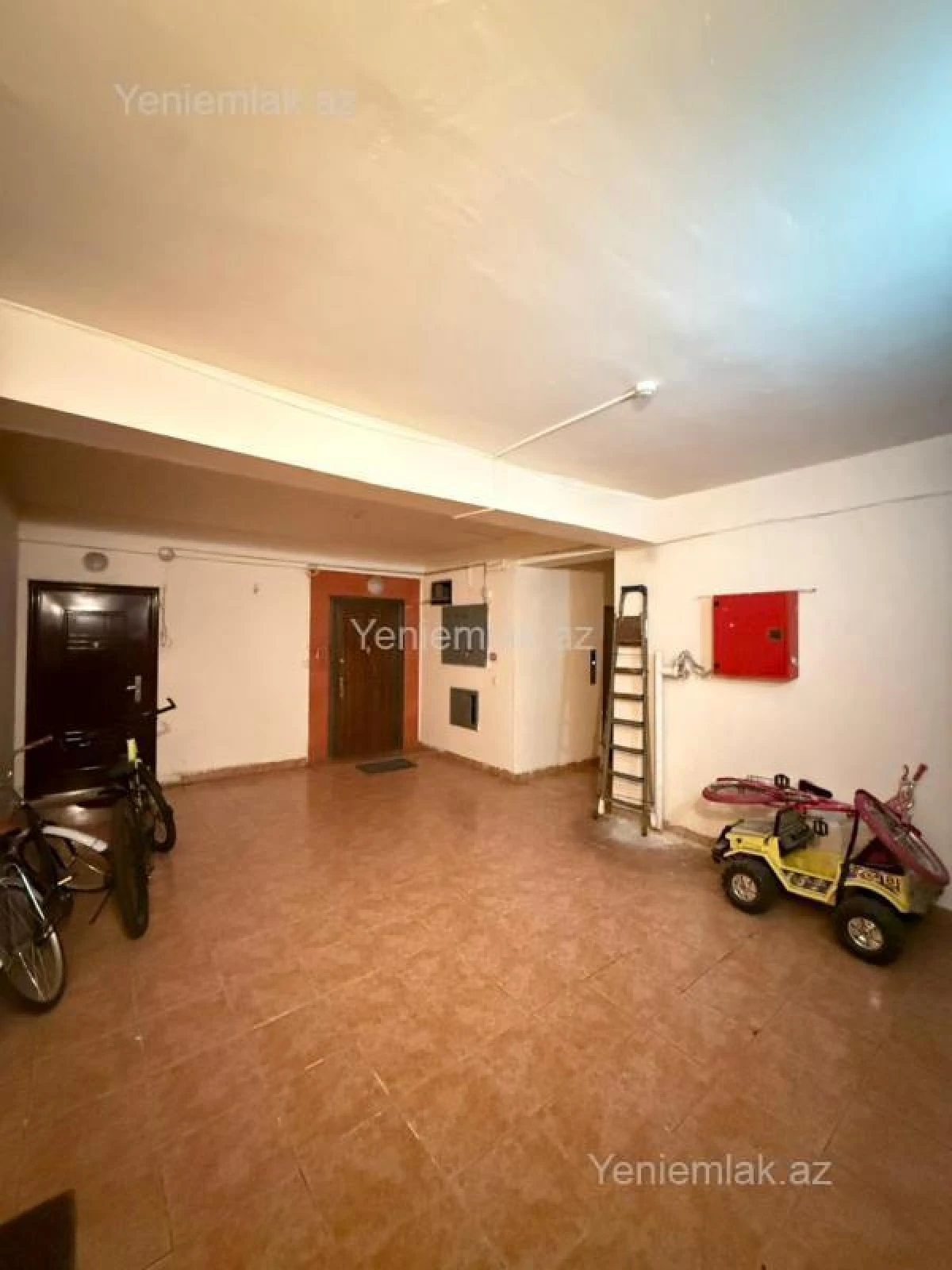 Satılır 3 otaqlı yeni tikili 153 m²