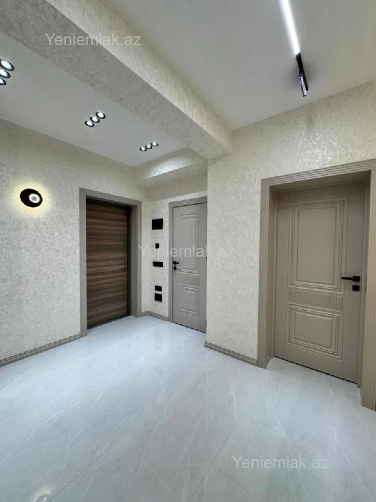 Satılır 2 otaqlı yeni tikili 55 m²