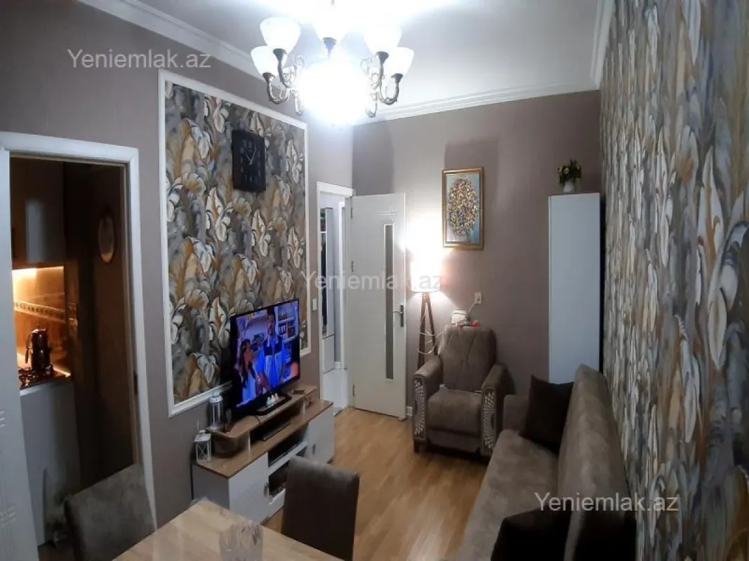 Satılır 3 otaqlı köhnə tikili 75 m²