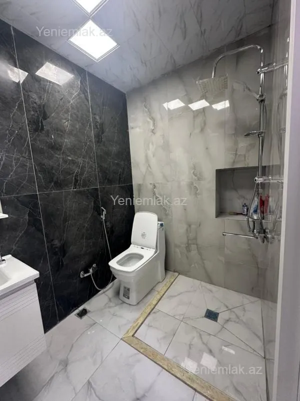 Satılır 2 otaqlı yeni tikili 60 m²