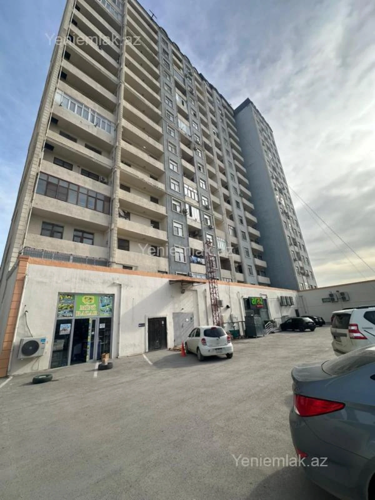Satılır 2 otaqlı yeni tikili 60 m²