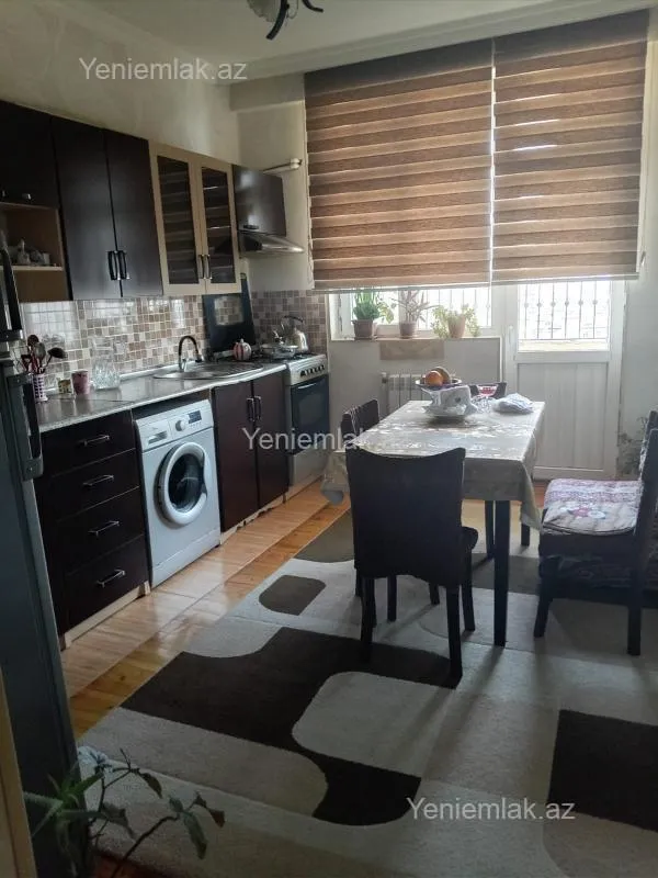 Satılır 2 otaqlı yeni tikili 72 m²