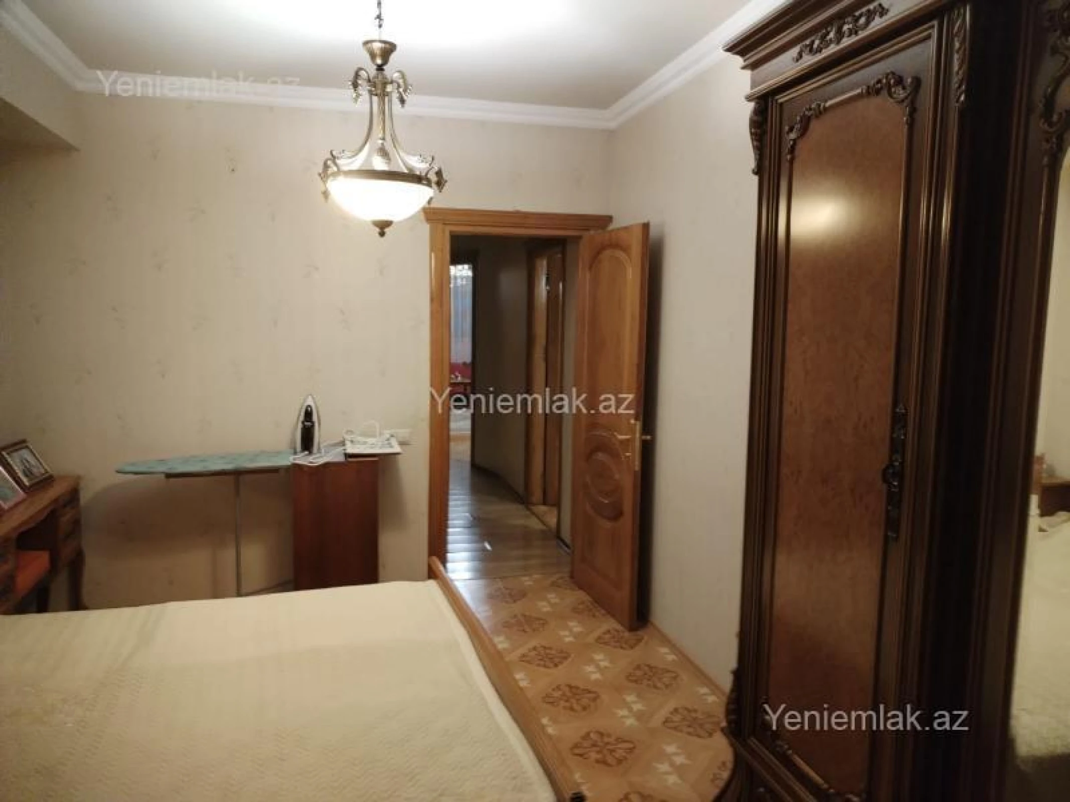 Satılır 3 otaqlı köhnə tikili 98 m²