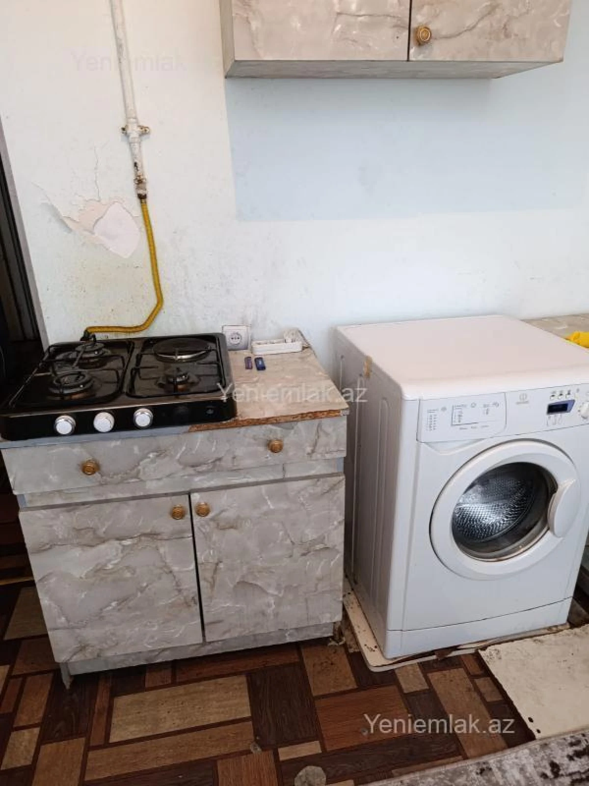 Satılır 1 otaqlı köhnə tikili 45 m²
