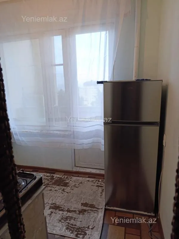 Satılır 1 otaqlı köhnə tikili 45 m²