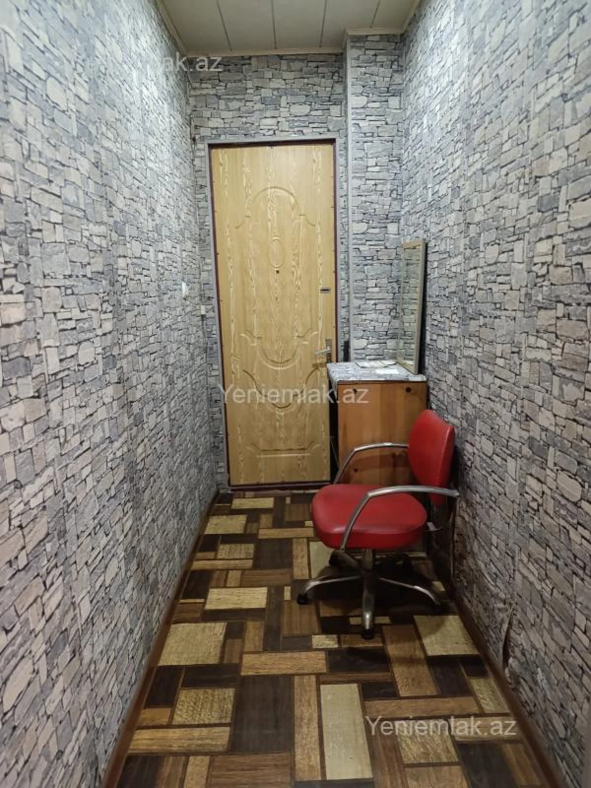 Satılır 1 otaqlı köhnə tikili 45 m²