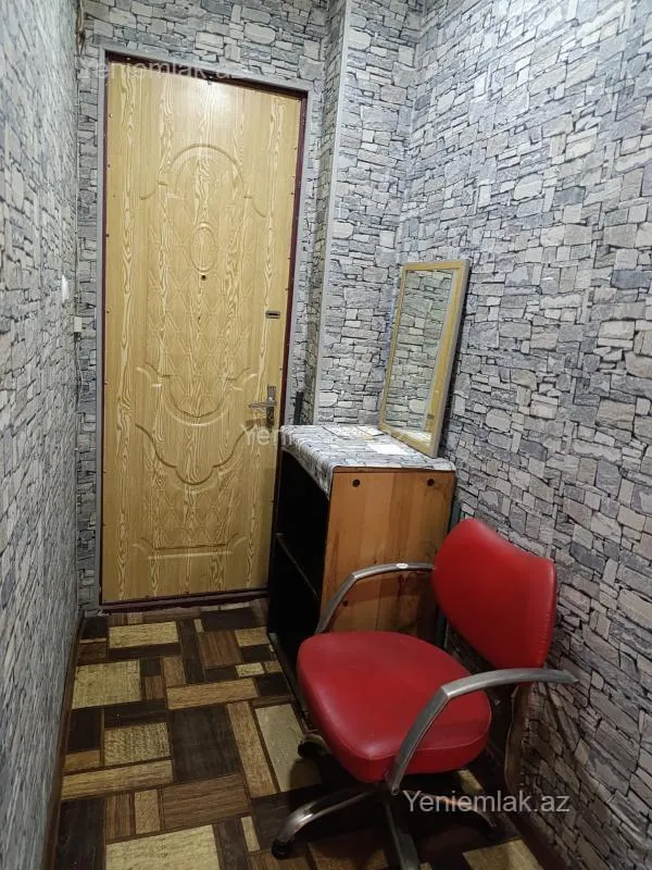 Satılır 1 otaqlı köhnə tikili 45 m²