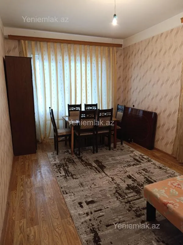 Satılır 1 otaqlı köhnə tikili 45 m²