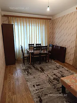 Satılır 1 otaqlı köhnə tikili 45 m²