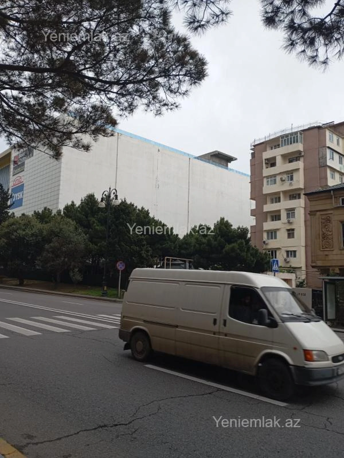 Satılır 1 otaqlı köhnə tikili 45 m²