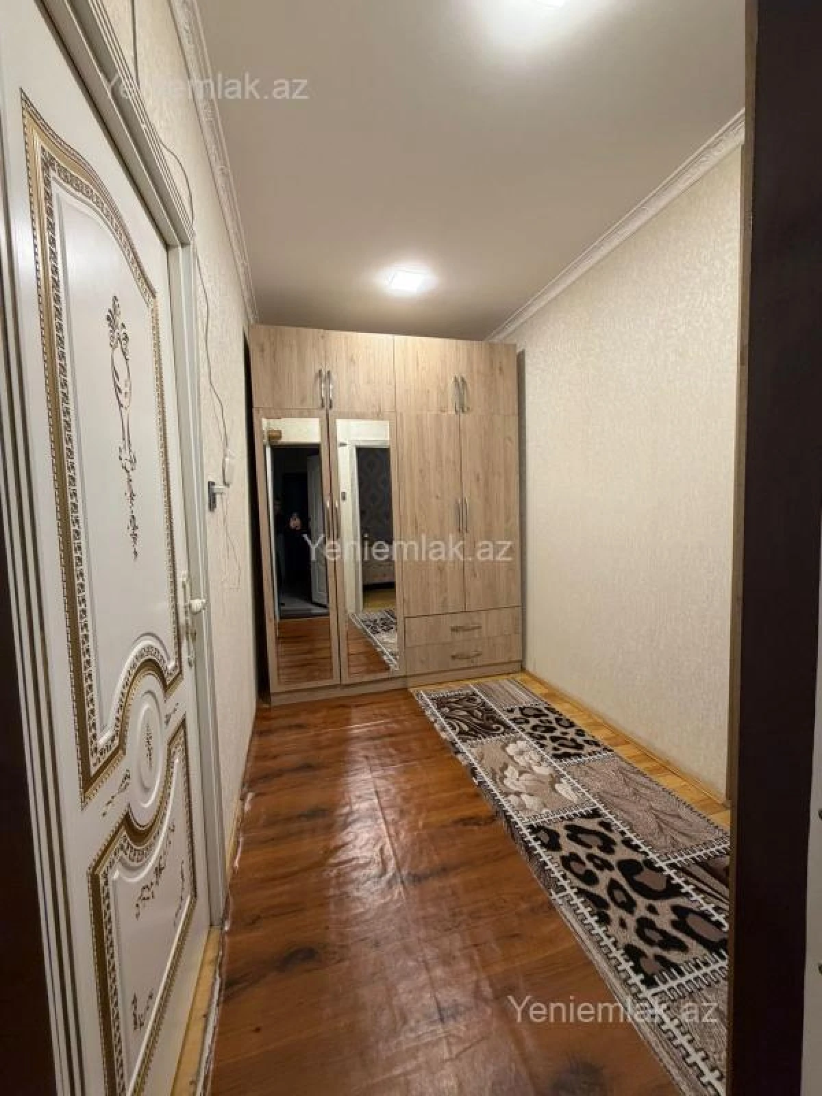 Satılır 2 otaqlı köhnə tikili 60 m²