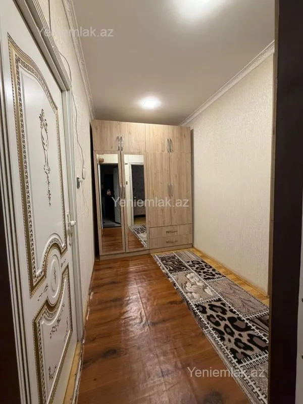 Satılır 2 otaqlı köhnə tikili 60 m²