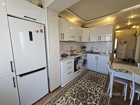 Satılır 2 otaqlı köhnə tikili 55 m²