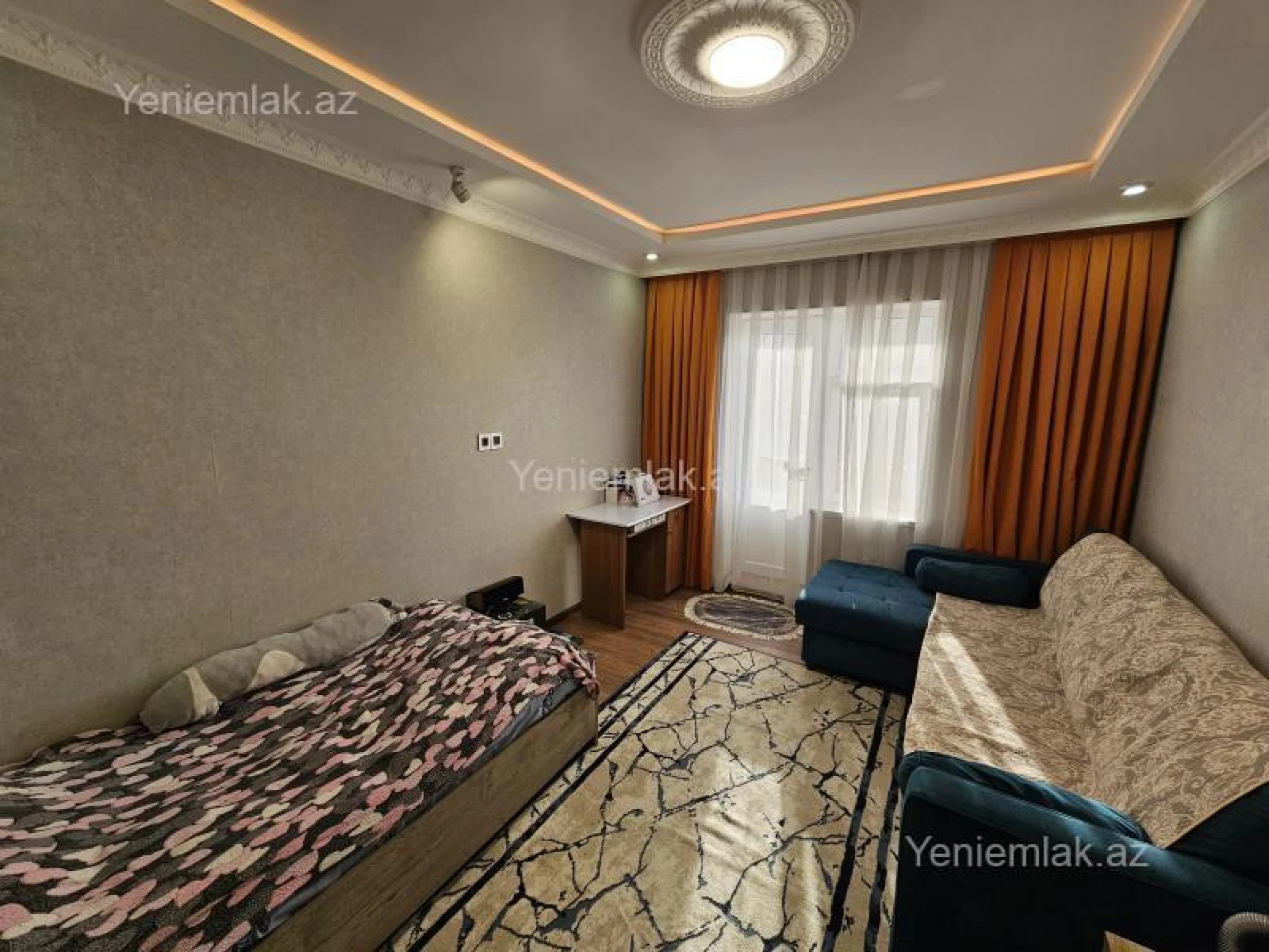Satılır 2 otaqlı köhnə tikili 55 m²