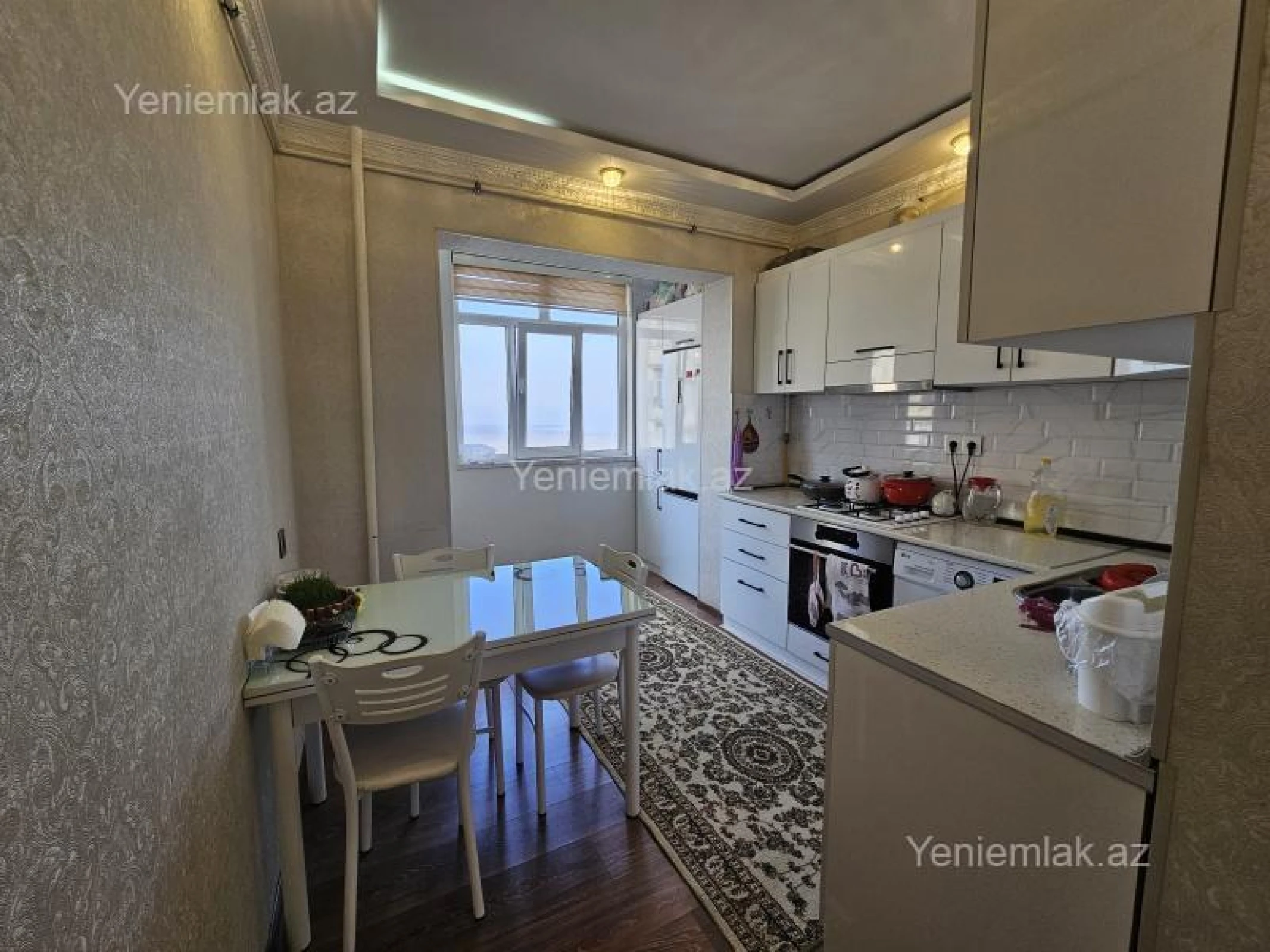 Satılır 2 otaqlı köhnə tikili 55 m²