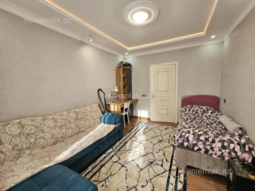 Satılır 2 otaqlı köhnə tikili 55 m²