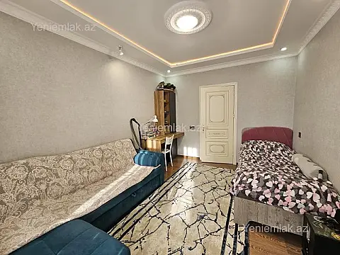 Satılır 2 otaqlı köhnə tikili 55 m²