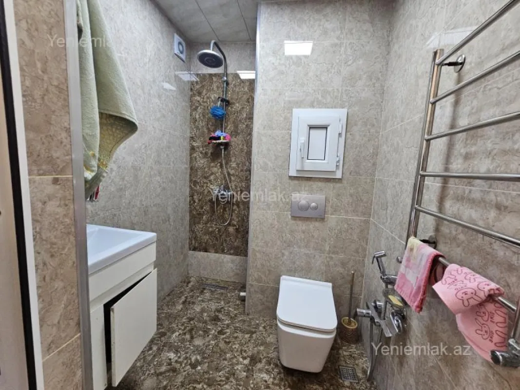 Satılır 2 otaqlı köhnə tikili 55 m²