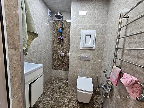 Satılır 2 otaqlı köhnə tikili 55 m²