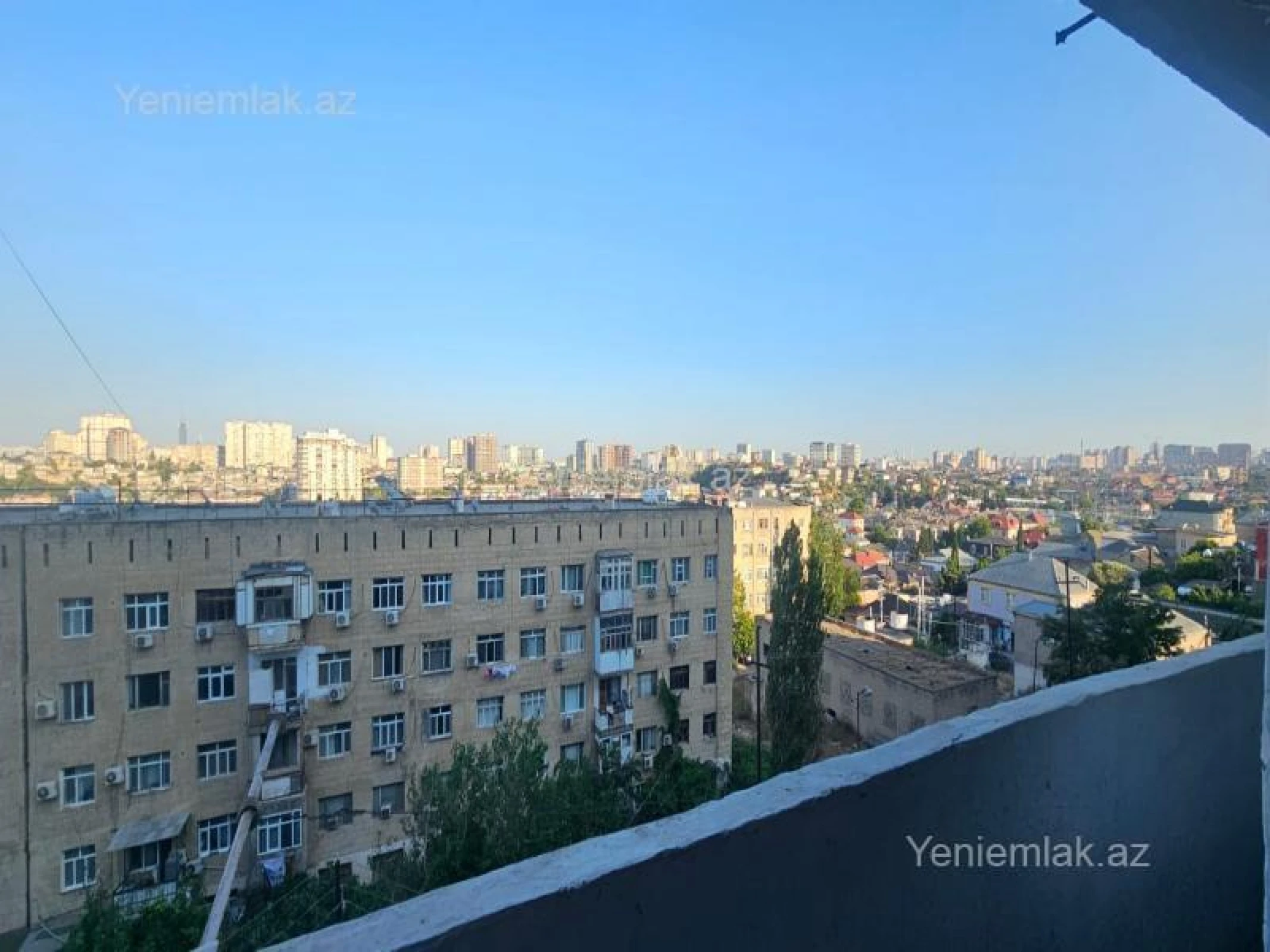 Satılır 5 otaqlı köhnə tikili 90 m²